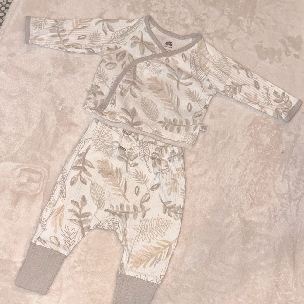 Leaf Print Baby Outfit